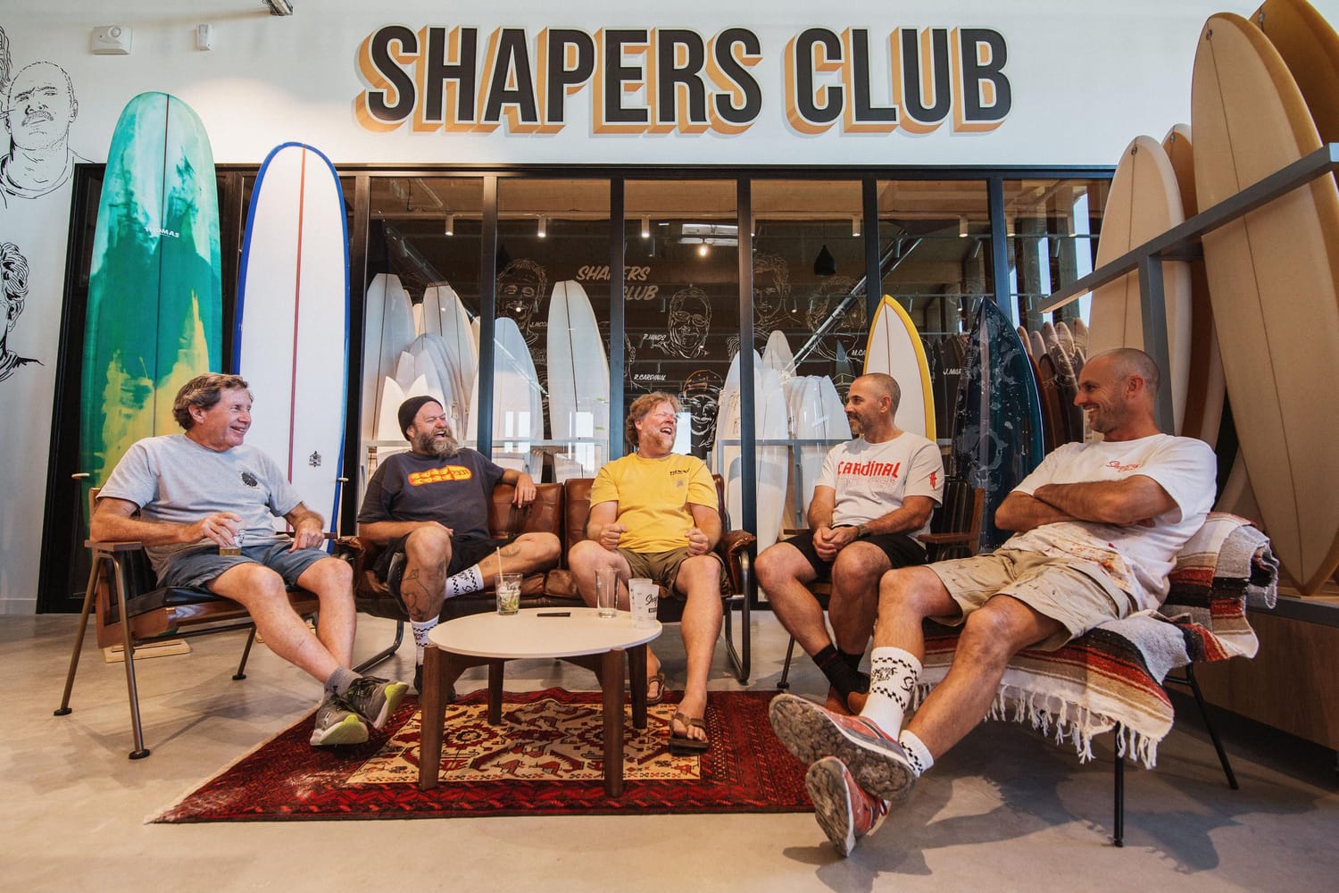 Shapers internationaux invités à l'atelier UWL Surfboards